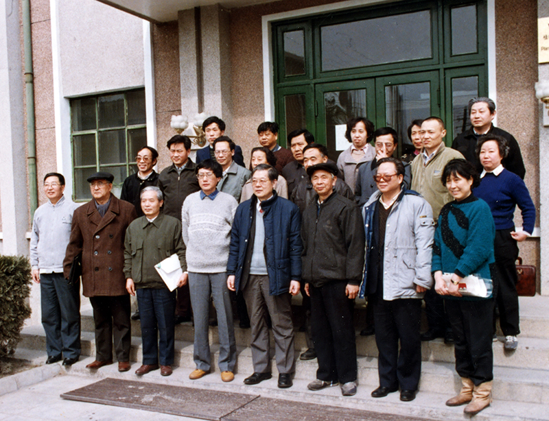 1992年中国科学院院长周光召视察遗传研究所